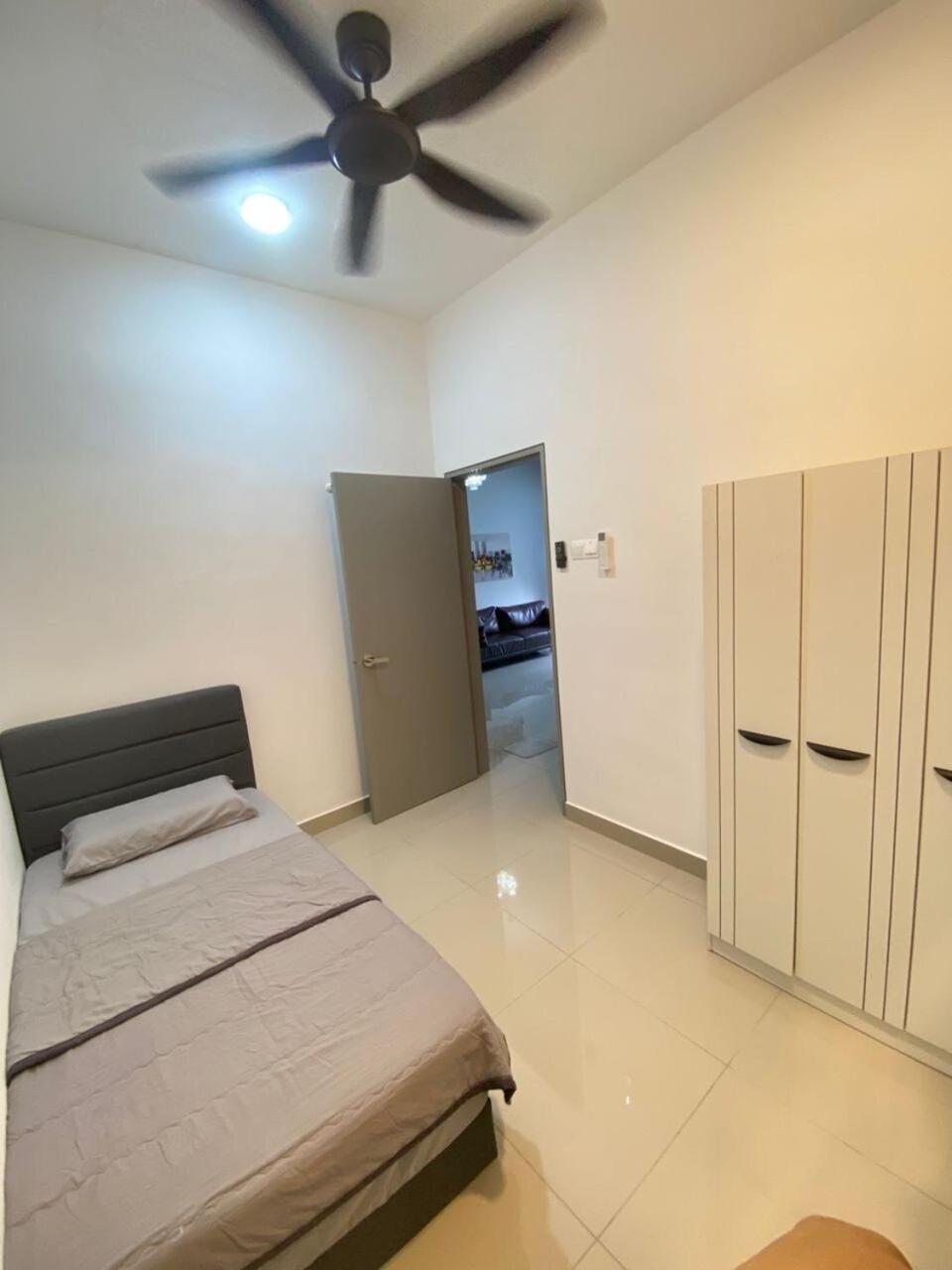 Mj Homestay 99 Batu Caves Kl North 99Residence 3R2B Kuala Lumpur Exterior photo