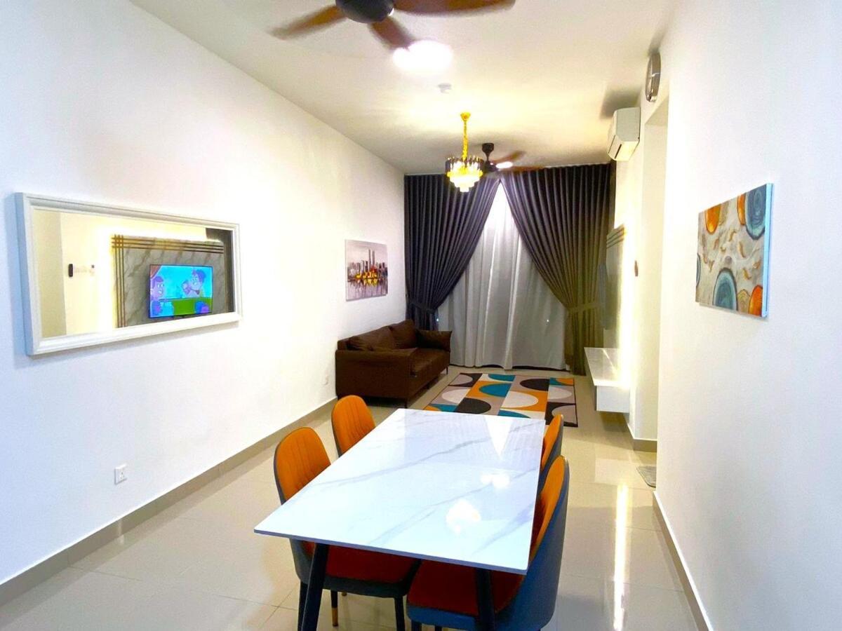 Mj Homestay 99 Batu Caves Kl North 99Residence 3R2B Kuala Lumpur Exterior photo